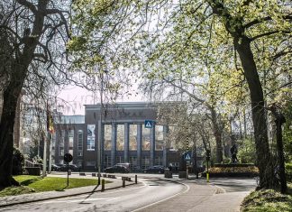 S.M.A.K.: Het bruisende hart van hedendaagse kunst in Gent