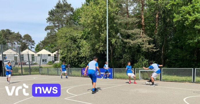 KRC Genk organiseert straatvoetbaltoernooien om voetbal tot bij alle Genkse jongeren te krijgen