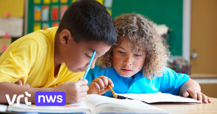 Van Heilige Clara tot Weesgegroet: zo zal nieuwe godsdienstles er binnenkort uitzien in de basisschool