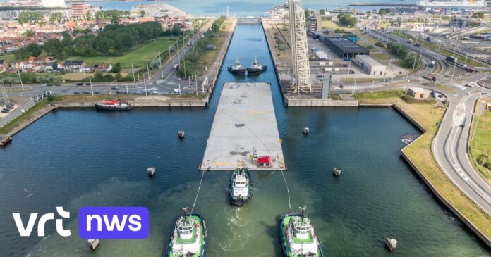 Eerste deel Scheldetunnel vertrekt uit Zeebrugge naar Antwerpen: