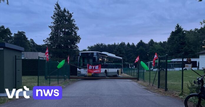 40-tal chauffeurs legt werk neer bij onderaannemer De Lijn in Heusden-Zolder na ontslag van lokale manager