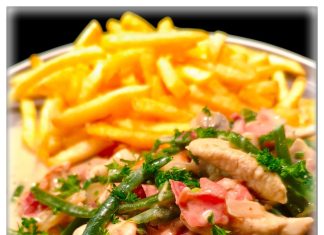 Gewokte kip met serranoham en boontjes